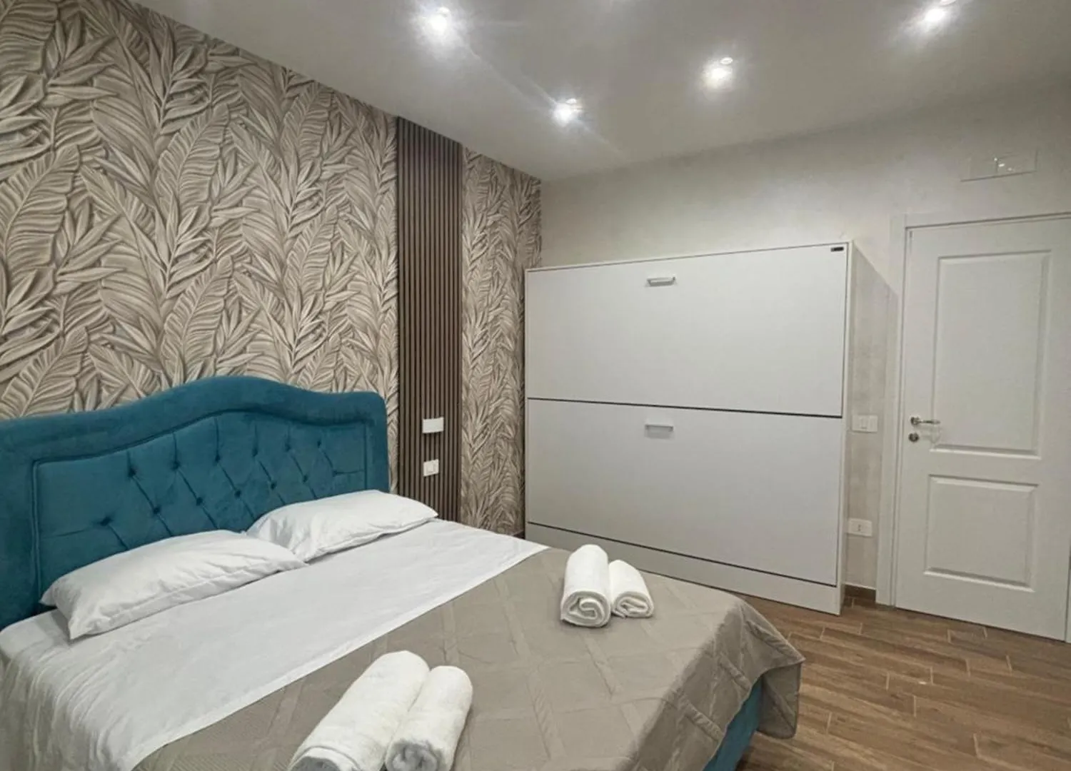 House Palma Hotel Naples 0*,  Italy