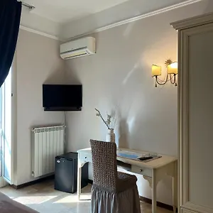 Bed & Breakfast La Dimora Di Nettuno, Napels