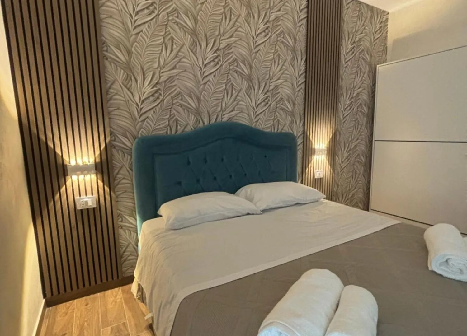 House Palma Hotel Naples 0*,  Italy